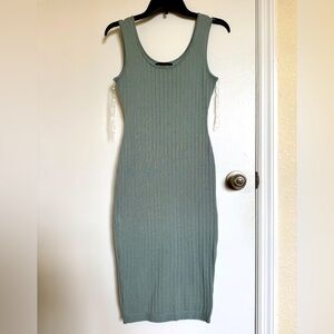 NWOT Almost Famous Ribbed Knit Midi Dress, L🦋
